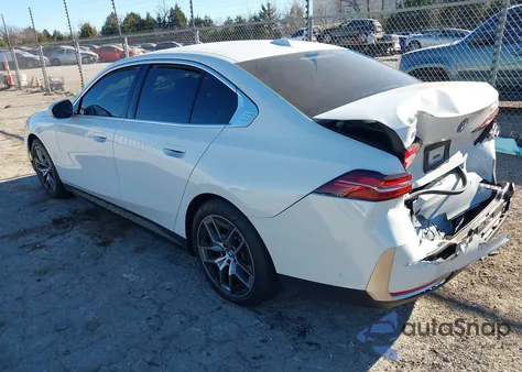 2024 BMW I5 Edrive40 z USA, uszkodzony, nr VIN WBY33FK0XRCS43443